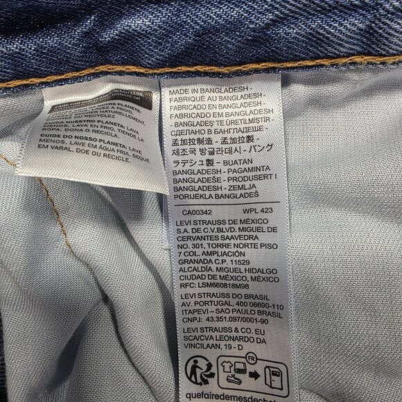 Levi's Jean Shorts Mens 34 Blue Denim 12 Inseam 5-Pocket Zip Fly Red Tab 469 - Picture 7 of 9